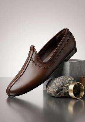 Brown Premium Royal Wedding Footwear Versatile Ethnic Footwear