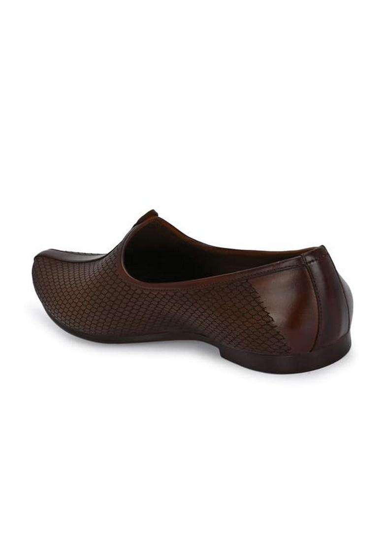 Egoss Leather Juttis for Men - Indya