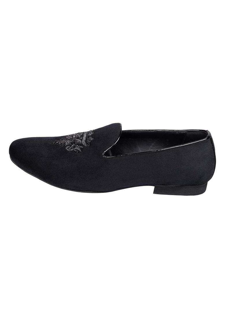 Tanny Shoes Mens Soft Touch Black Velvet Zardozi Hand Embroidery Motif Slip on Jutti for Bridal Party Casual - Indya