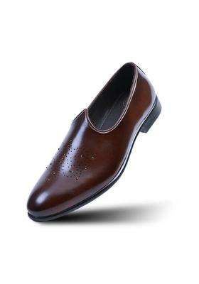 Monkstory Studded Mojari Burnished Brown