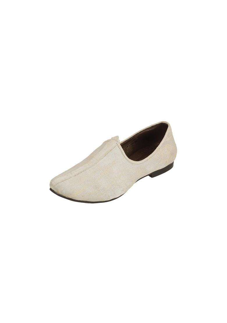 Mochi Beige Men Fabric Ethnic Mojaris with Slip on Closure and TPR Sole Perfect for Sdard Use - Indya