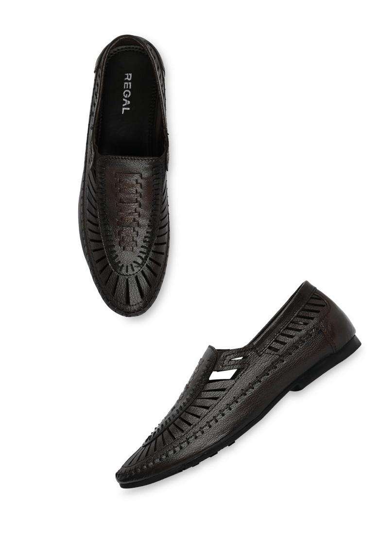 Regal Brown Men Ethnic Mojari Sandals - Indya
