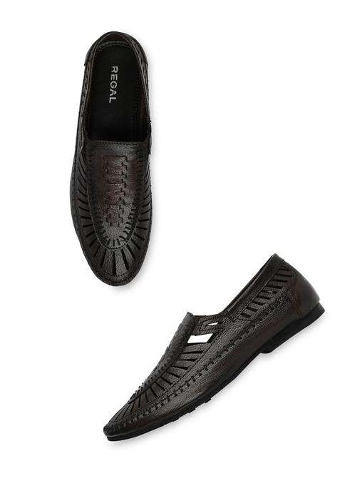 Regal Brown Men Ethnic Mojari Sandals