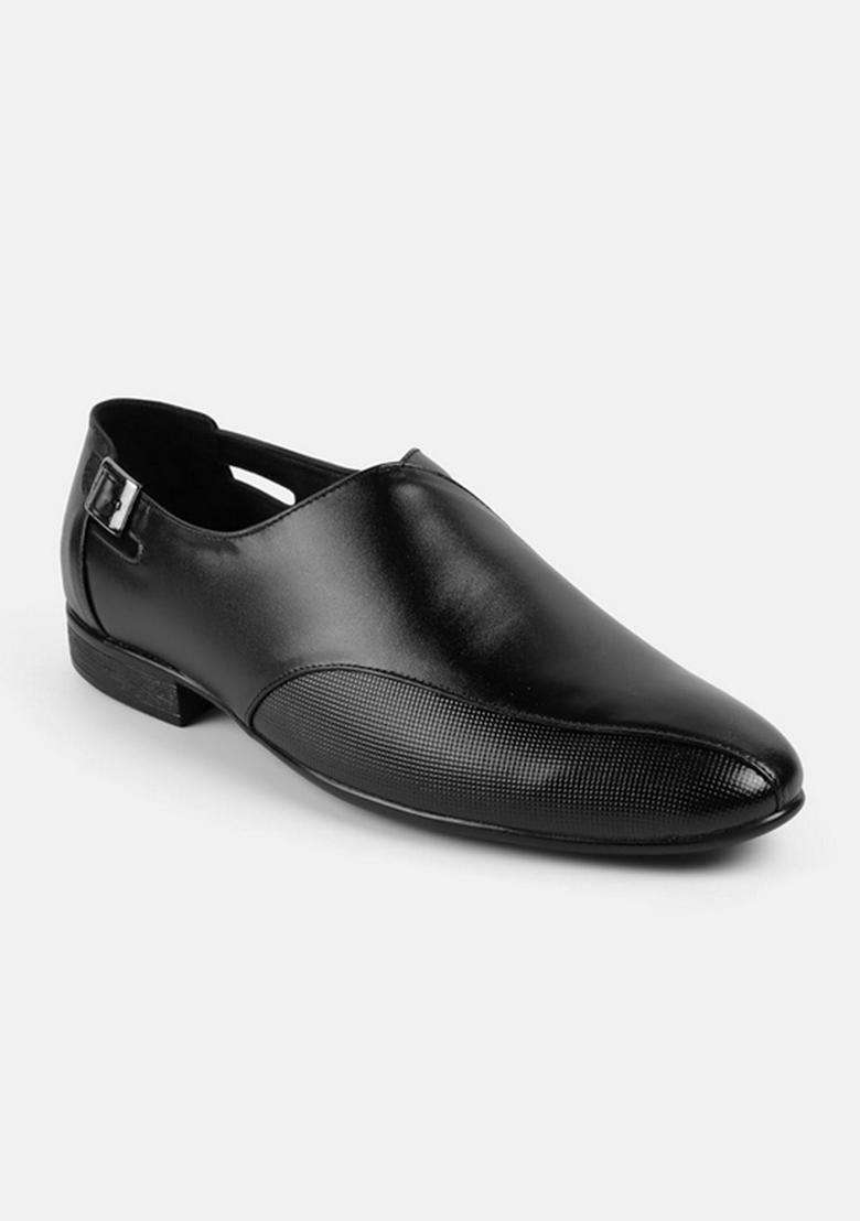 Mochi Black Mens Mojaris - Indya