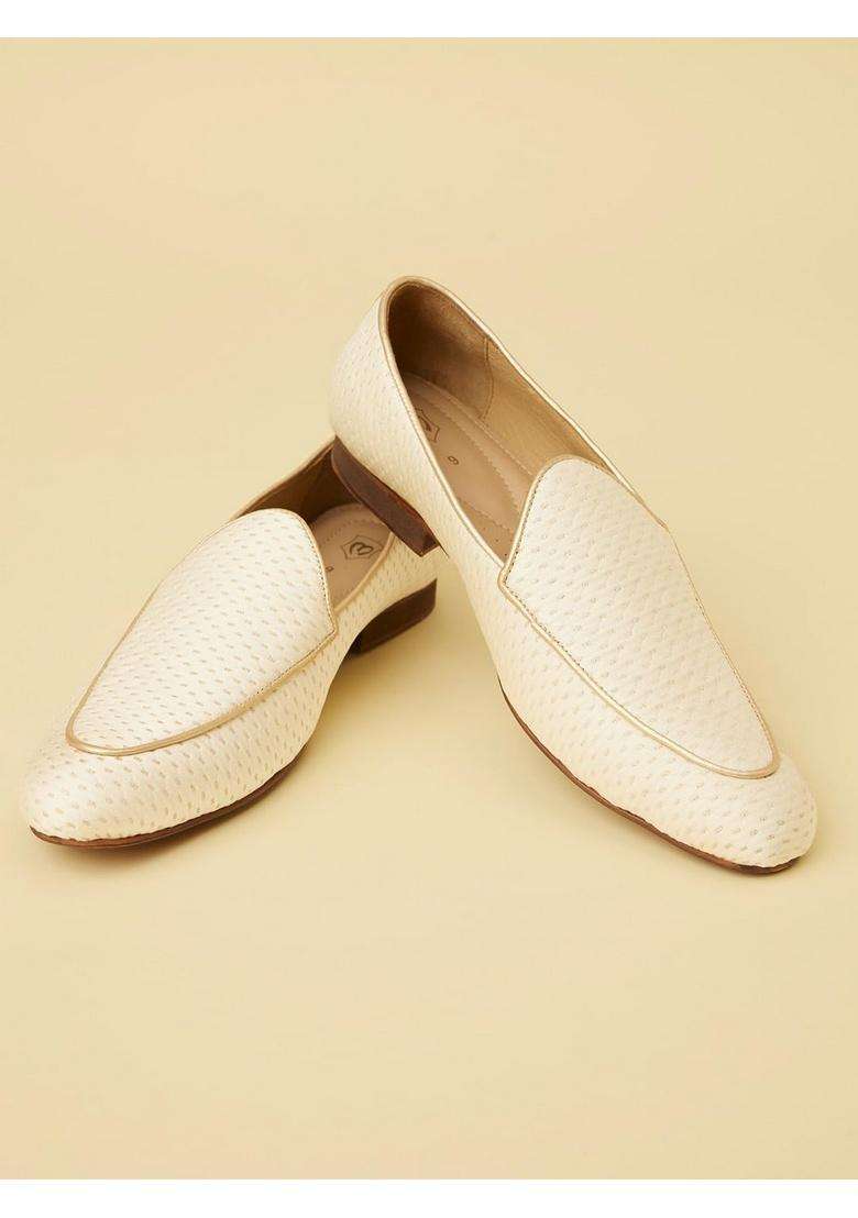 Manyavar Cream Jacquard Loafers Juti Mens Ethnic Jutti - Indya