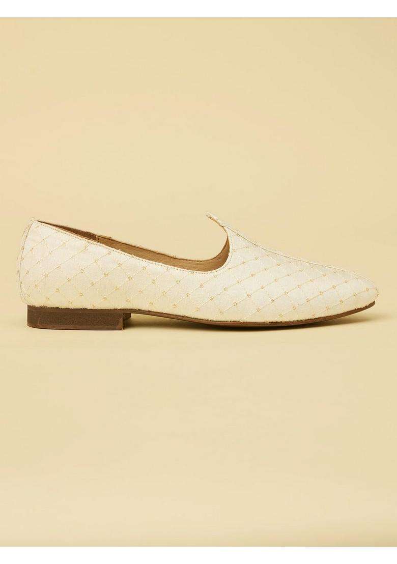 Manyavar Cream Jacquard Loafers Juti Mens Ethnic Jutti - Indya