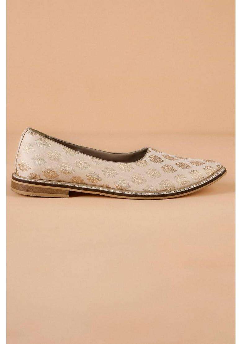 Tasva Ivory Pearl Heritage Mojari - Indya