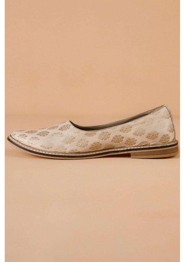 Tasva Ivory Pearl Heritage Mojari - Indya