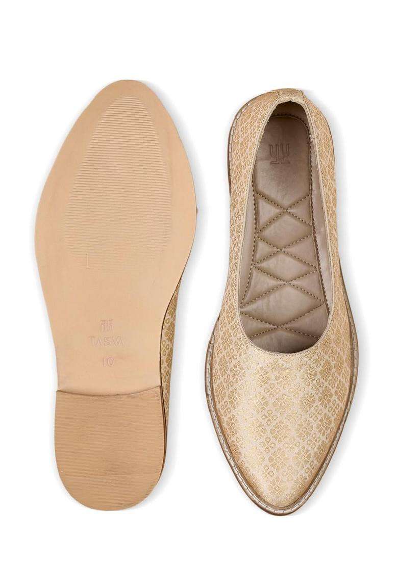 Tasva Imperial Gold Brocade Mojari - Indya