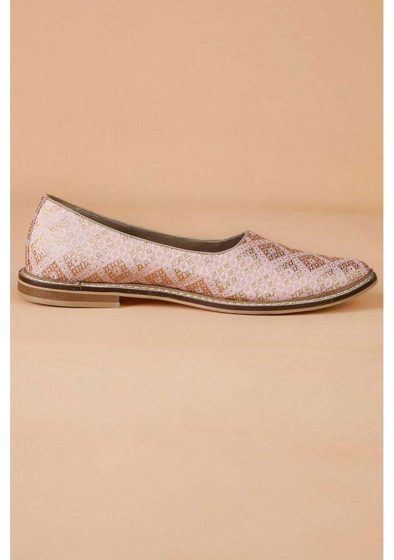 Tasva Pink Blush Brocade Mojari - Indya