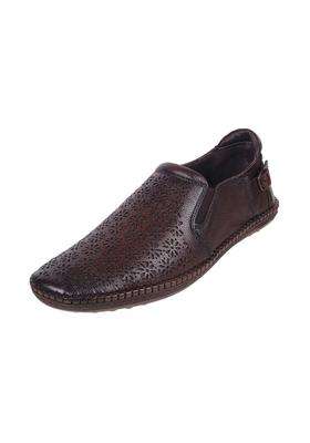 Metro Brown Men Ethnic Leather Jutis