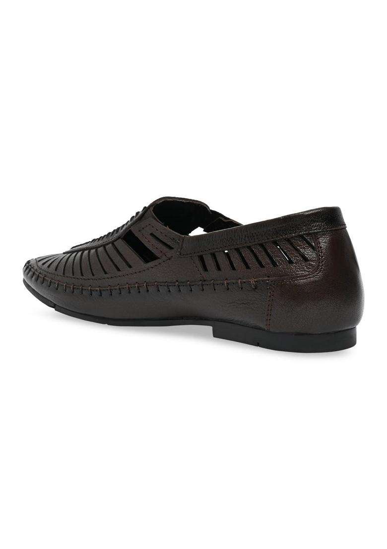 Regal Brown Men Ethnic Mojari Sandals - Indya