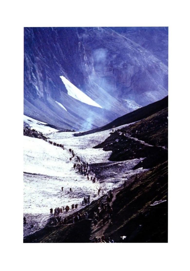 Kashmir: A Journey Through History - Indya