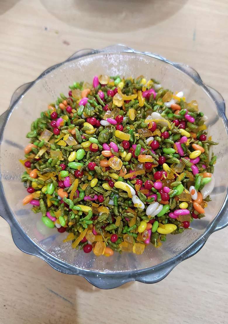 Nurito Meethi Saunf 1000Gm (250Gm X 4) Â€“ Sweet Mouth Freshener, Digestives Â€“ Refreshing Aftermeal Snack With Mishri & Fennel Seeds - Indya