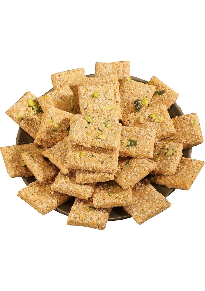 Manohar Lal Daulat Ram Garg Shahi Jaggery/Gur Khasta Gazak (500 Gm)