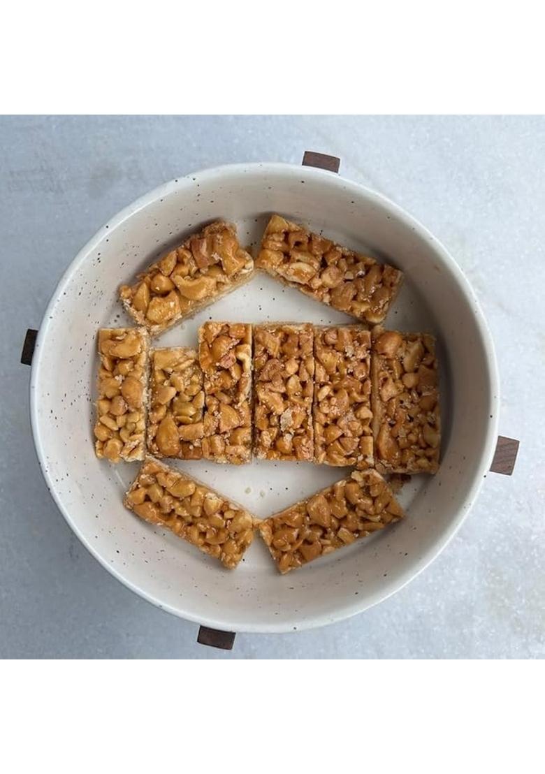 The Achaar Library Cashew Honey Shortbread | Cookies with Roasted Cashews and Honey | Indian Style Biscuits | Baked Snack for Tea Time | Suitable for Home, Office, Travel & Gifting