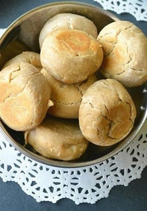 Sadharmi Cold Pressedchakki Fresh Bati/Bafla Aata Instant Mix 500Gm | Bafla Bati Aata Instant Mix 450Gm | Rajasthani & Malwa Dal Baati Special | Easy-To-Cook Sunday Delight | No Preservatives