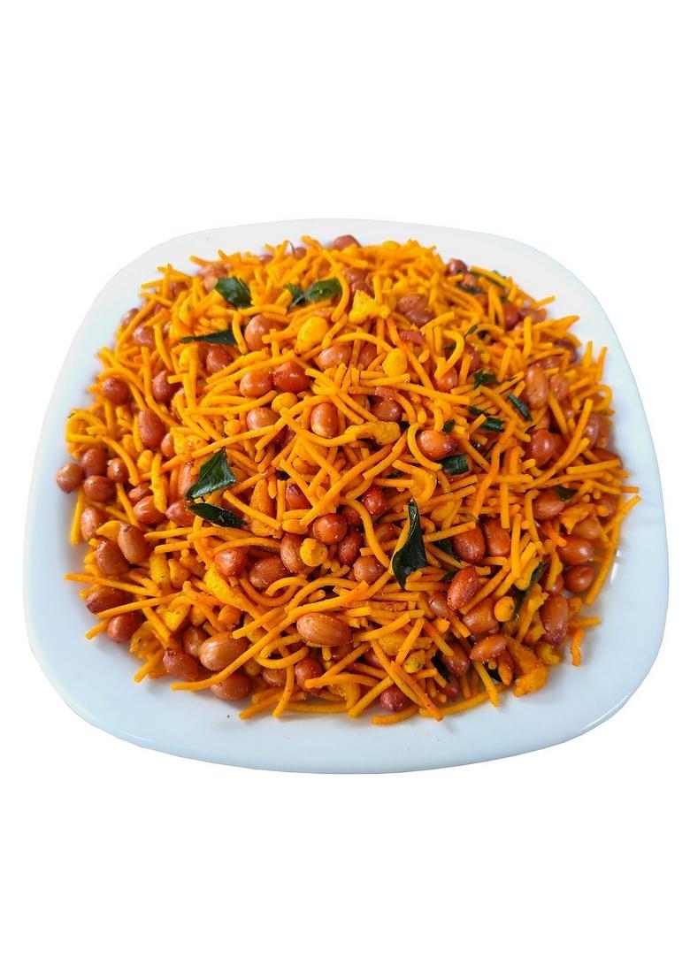 Safe Products Kerala Spicy Mixture – Homemade Spicy Namkeen | 250 Gm