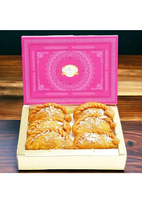 Ghasitaram Holi Sweets| Hampers| Gifts-Gujiya Box (200 Gms)