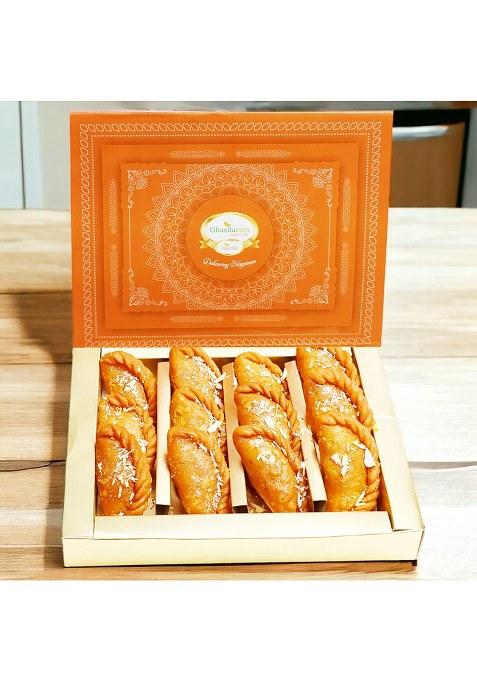 Ghasitaram Sweets-Gujiya Box (200 Gms)