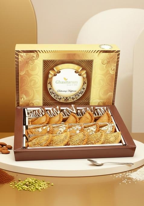 Ghasitaram Holi Sweets| Hampers| Gifts- Big Box Of Assorted Gujiyas