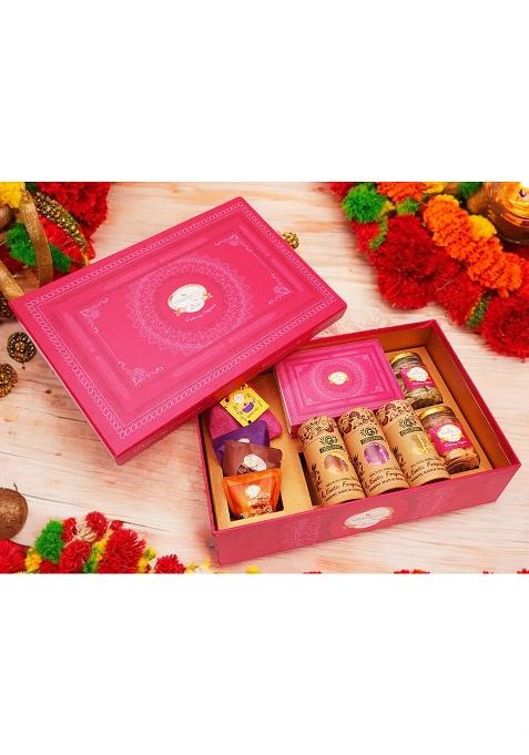 Ghasitaram Holi Sweets| Hampers| Gifts-Big Pink Hamper Box Of Gujiyas, Sweets/ Bites, Dryfruits, Thandai...