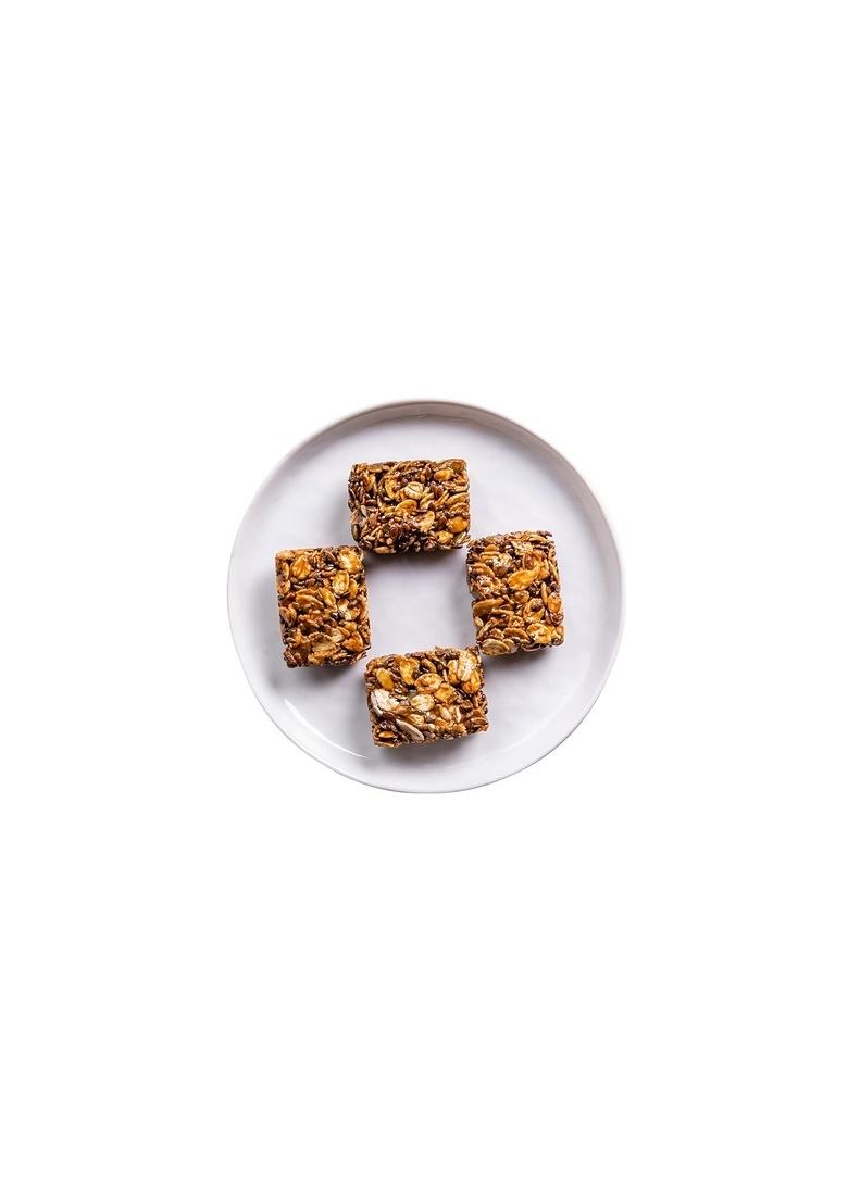 Fourthirty Granola Crunch | Tasty Healthy Snacks | Gluten-Free Snacks | Made With Jaggery | Vegan | Sugar-Free | No Preservatives | 2 X 150 G | Pack Of 2