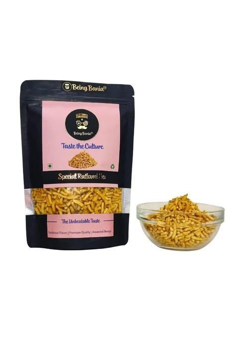 Being Bania Premium Ratlami Sev | No Palmolein Oil Preservatives Fresh Indian Namkeen Tasty Bhujia made in Groundnut 160g Crispy Crunchy Snack