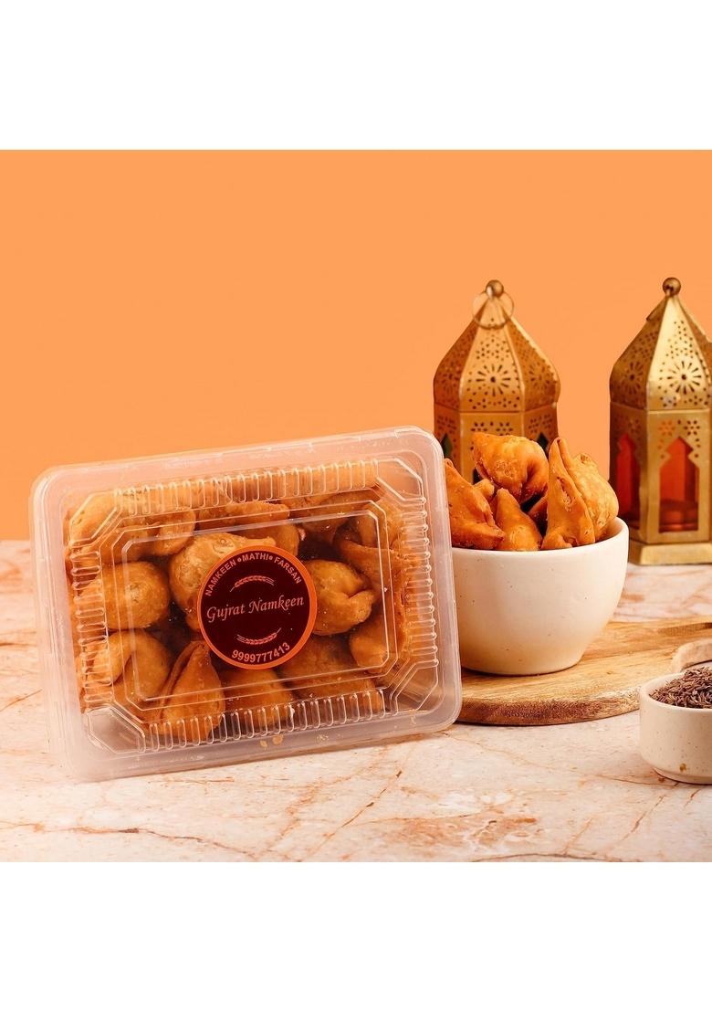 Gujrat Namkeen Special Masala samosa (Moong Dal Masala) | Ready to eat 400 gram 1 box