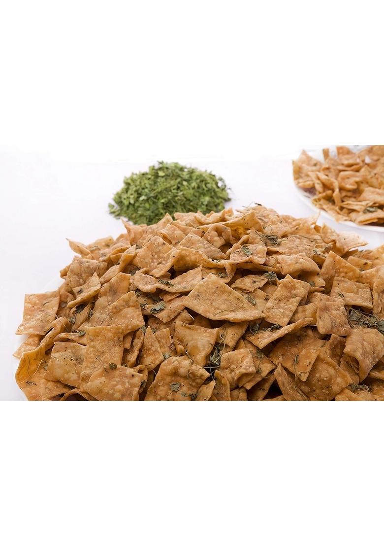 Athavale's Methi Mathri Chips | Tea time snacks Namak para namkeen crispy snacks| 2 Packs of 200g Bites