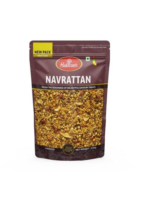 Haldiram’s Navrattan Mixture 1.5kg | Spicy & Crunchy Classic Indian Namkeen All-time Favorite Snack for Parties Everyday Enjoyment
