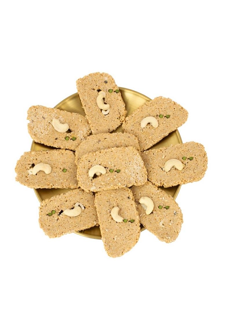 HANUMAN SAHU GAJAK UDYOG DRYFRUIT GUD 500GM