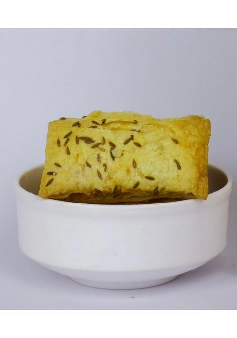 KUNDAN NAMKEEN Flaky Puff Pastry Biscuits | Crispy Tea-Time Snack Handmade Khari Light, Buttery & Crunchy 250 g Pack, (Pack of 2)