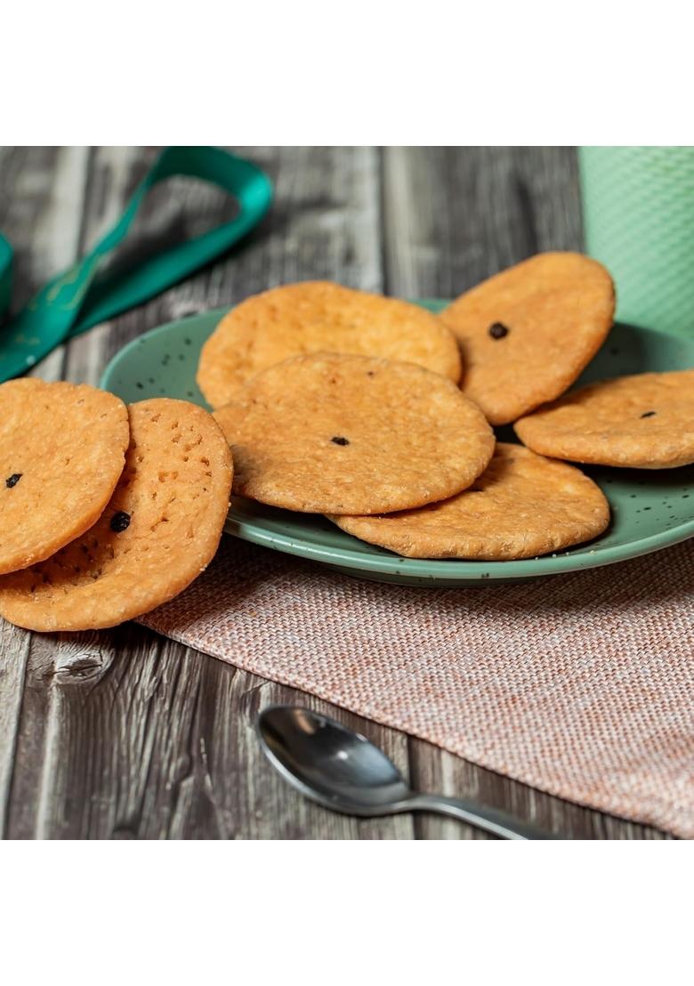 GUD MISHRI GOL Aata Mathri Traditional Round Made with Whole Wheat | Fried in Groundnut Oil No Refined Flour & Food Color Pure Crunch Flavor Perfect Tea-Time Treat
