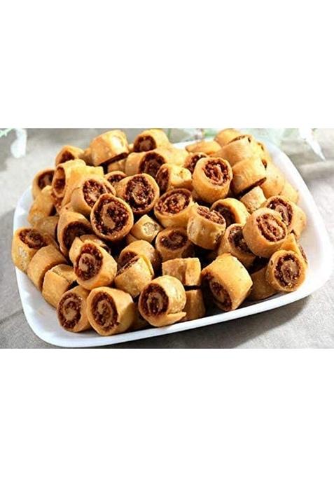 Royal Foodery Special Mini Bhakarwadi Munching Bites for Foodie Indians | Indian Namkeen Nashta Traditional Snacks Crunchy (800g, Bhakarwadi)