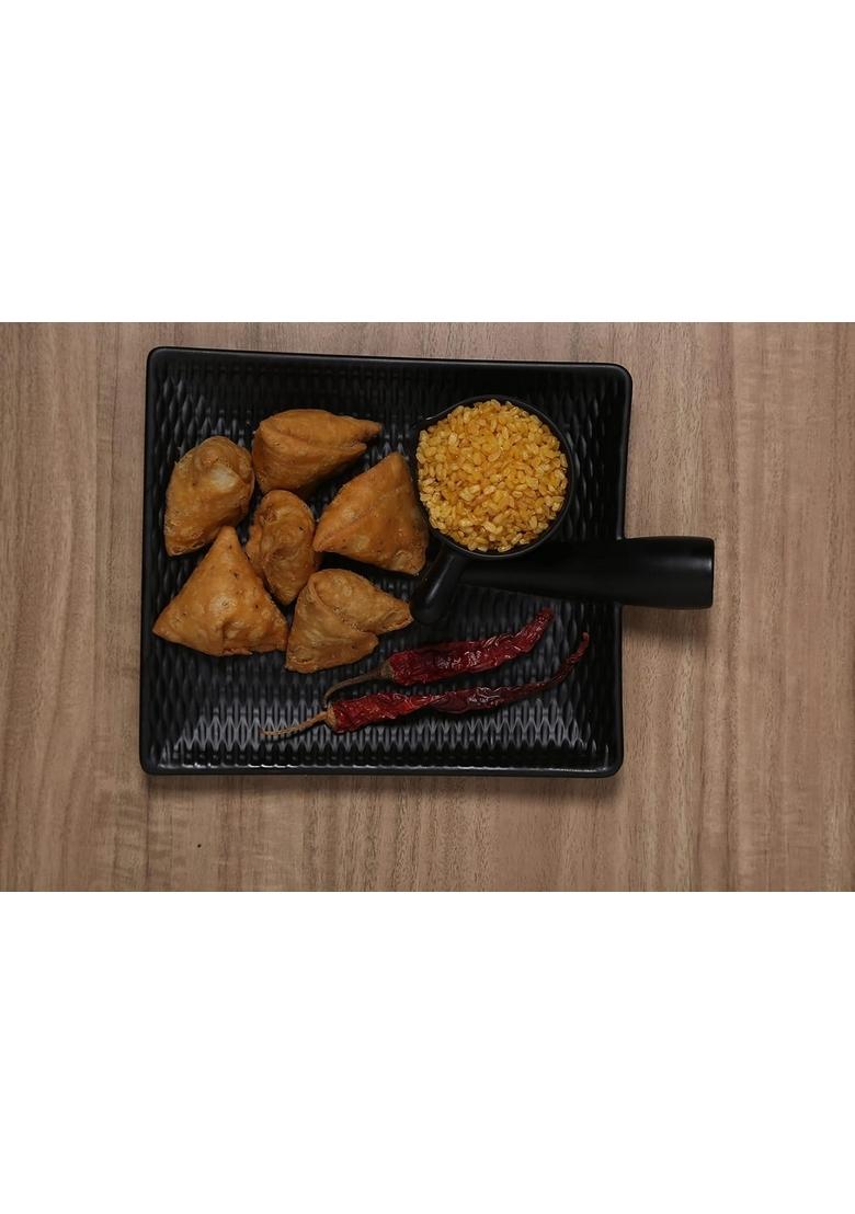 Matratva Mini Samosa 200 gm | Tasty, Mouth Watering, Crunchy, Crispy & Ready to Eat Tea Time Snack Chai-Time Dry Irresistible Taste Fresh Hygienically Prepared Homemade Exquisite Filling