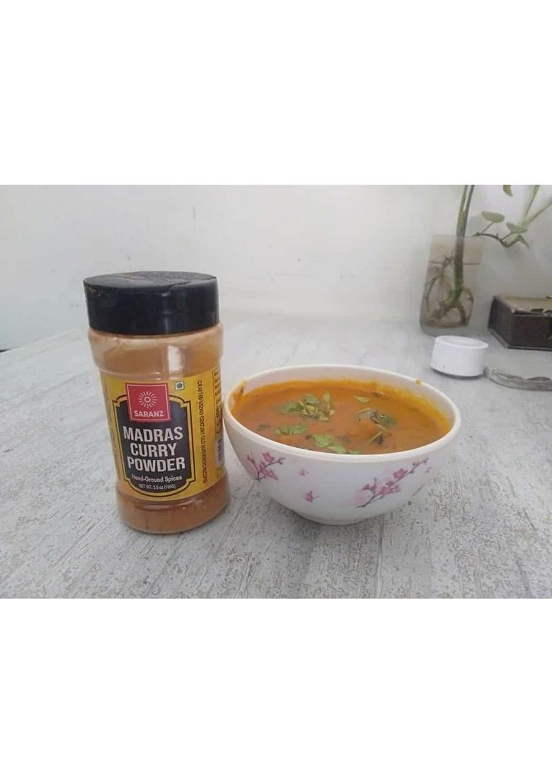 SARANZ Madras Curry Powder | Made with Authentic Whole Indian Spices Natural Organic Red Rich & Strong Flavour Instant Recipe (100 Grams Sprinkler Jar)