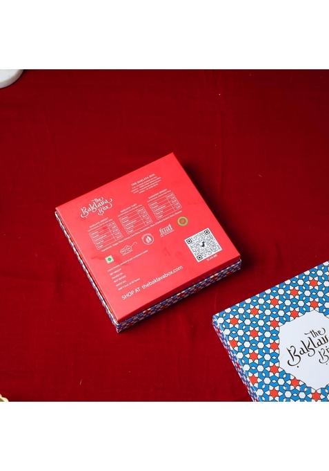 THE BAKLAVA BOX Cashew Square Baklava- Bestselling Mediterranean Sweet made with Premium Cashews, Pure Ghee and Honey 250 gms