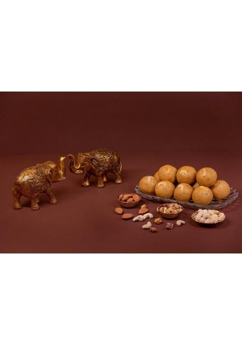 DESI MITAHARA Besan Ladoo