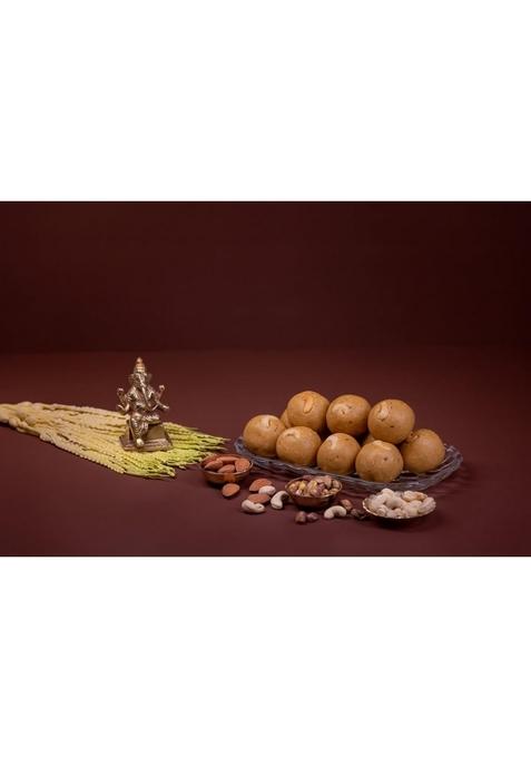 DESI MITAHARA Besan Ladoo