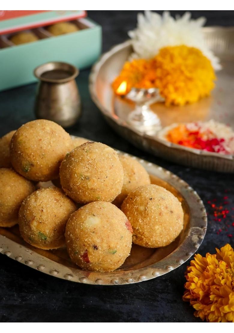 SUMUKH LADOOS Moong Ladoo| Indian Sweets (500 GM)