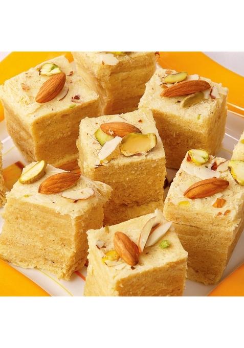HIRA SWEETS Soan Papdi 500g | Crispy & Flaky Instant Indian Sweet Made with Fresh Almonds Pistachio Traditional Mithai Box for Festivities