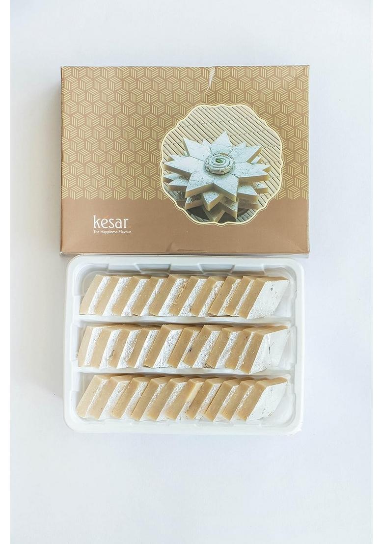 Dessert Drama Premium Sweet Gift Box Cashew Sweet/Kaju Katli 400 gm Kajoo With Rakhi Combo Set Brother Rakhi/Rakshabandhan Sweeets