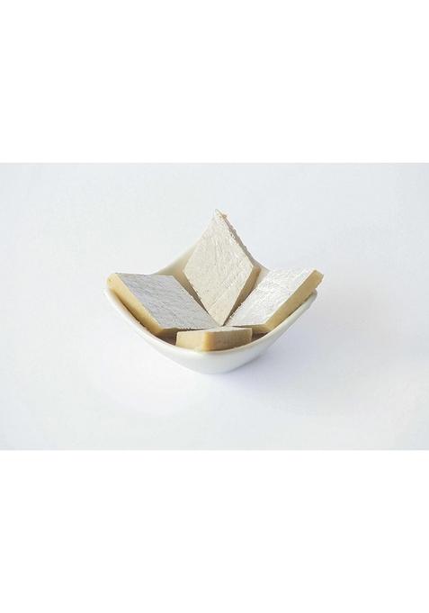 Dessert Drama Premium Sweet Gift Box Cashew Sweet/Kaju Katli 400 gm Kajoo With Rakhi Combo Set Brother Rakhi/Rakshabandhan Sweeets