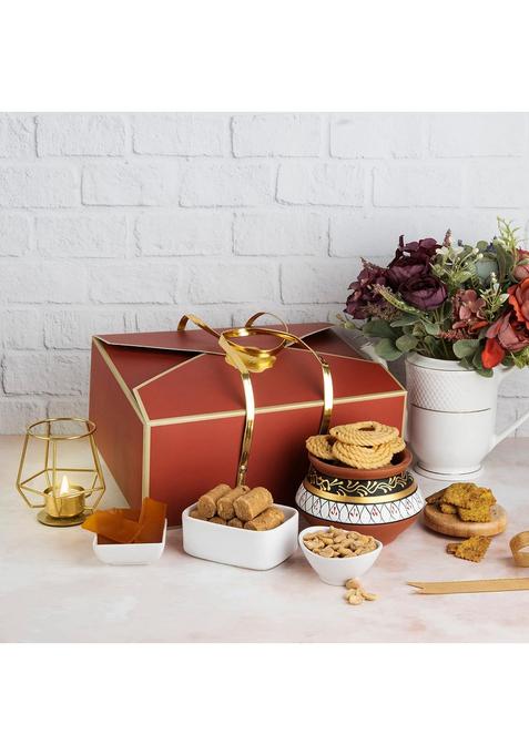 Chocovic Rust Stamping Box | Perfect diwali gift for friends and family Sweets Snacks Combo offer