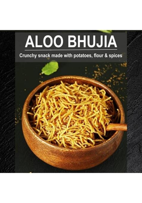 OM SWEETS & SNACKS namkeen healthy Indian Crispy Fresh Snack | No added colours or preservatives Products Ready to eat Finest Tea time 200g X 4 (Aloo Bhujia)