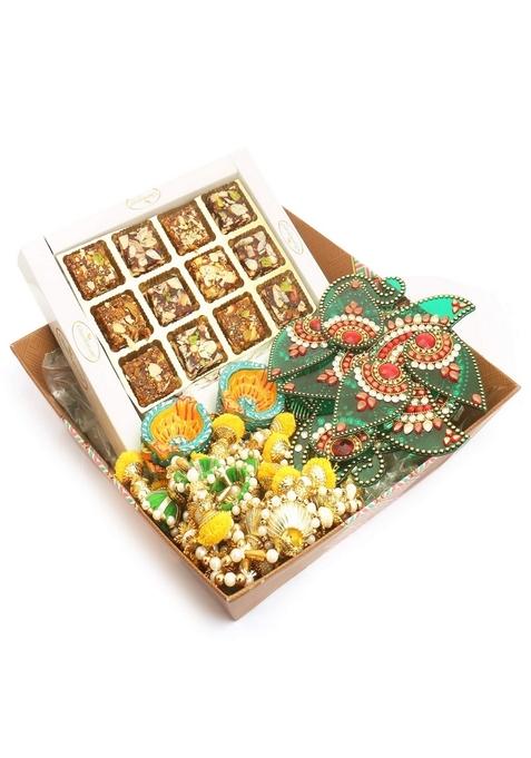 Ghasitaram Gifts Diwali Big Square Basket with Sugarfree Bites, Rangoli, Toran and Diyas|Sugar Free Sweets|Diabetic Friendly|Diwali Sugar Sweets Box