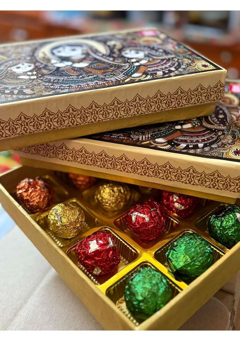 KENKOU Healthy Gift Box For All Occassions | Premium Energy Bites Festivals Guilt Free in a Gond, Mix Seeds, Roasted Channa, Peanut & Rose Laddu 12pc - Indya