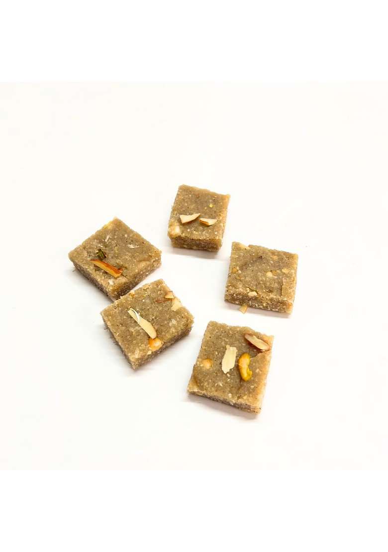 Meethi Kahani Makhana Ki Barfi | Sweetened with Raw Sugar Lotus Seeds, Dry Fruits, Vegan Ghee Refined Sugar-Free, No Oils Healthy Indian Sweets 21 Days Shelf Life (18 pcs 360 gms) - Indya