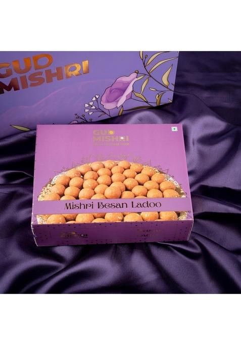 GUD MISHRI Sweets Hamper | Premium Dry Fruit & Mithai Gift Guilt-Free Healthy with Besan Laddu, Kismis, Chocolate More Ideal for Festive Corporate Gifting